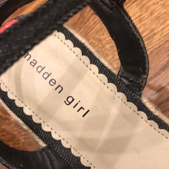 Madden Girl - Picture 8 of 8